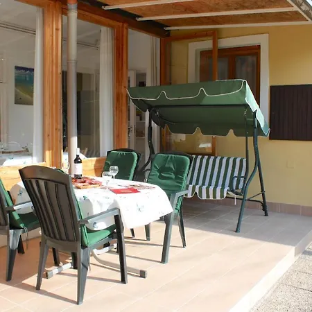 Aranyláz Apartamento *