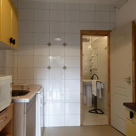 Apartment Aranylaz Vendeghaz *